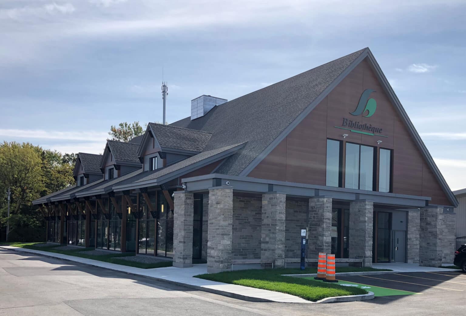 Silex dental center MAC Metal Architectural MAC Metal Architectural